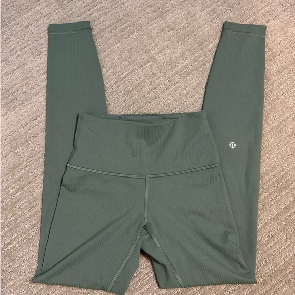 Lululemon Wunder Train Ribbed Leggings Size: 2 - Picture 1 of 3